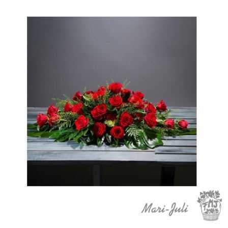 0000054_refc0029almohadon-rojo-de-rosas-rojas-y-tonos-verdes Ref.C0029.Almohadon rojo de rosas rojas y tonos verdes.