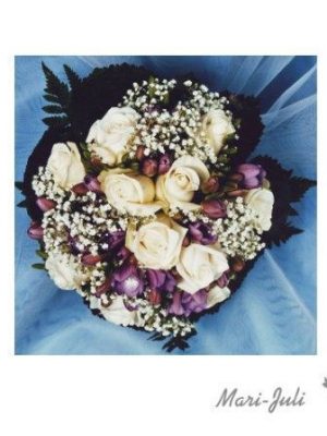 Ref.FMJ0033.Ramo de Novia Bouquet con tonos blancos y morados.