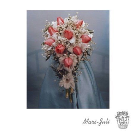0000119_reffmj0041ramo-de-novia-cascada-en-tonos-rojos-y-blancos Ref.FMJ0041.Ramo de Novia Cascada en tonos rojos y blancos.