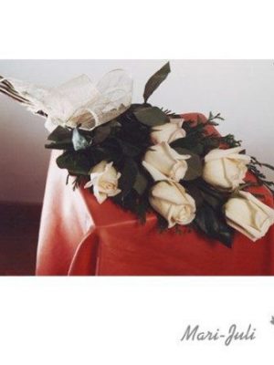 Ref.FMJ0045.Ramo de Novia Cascada en tonos blancos.